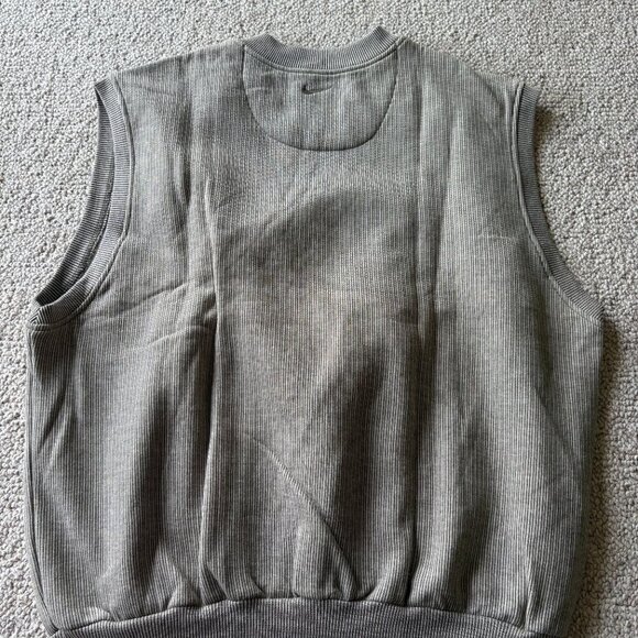 Nike Golf Ribbed Knit Sweater Vest | XL | Beige | Made in Peru - Picture 6 of 9
